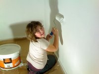 Frisch gestrichene Wände. Auch meine liebe Tochter Janice und meine unverzichtbare Gabi halfen tatkräftig mit.